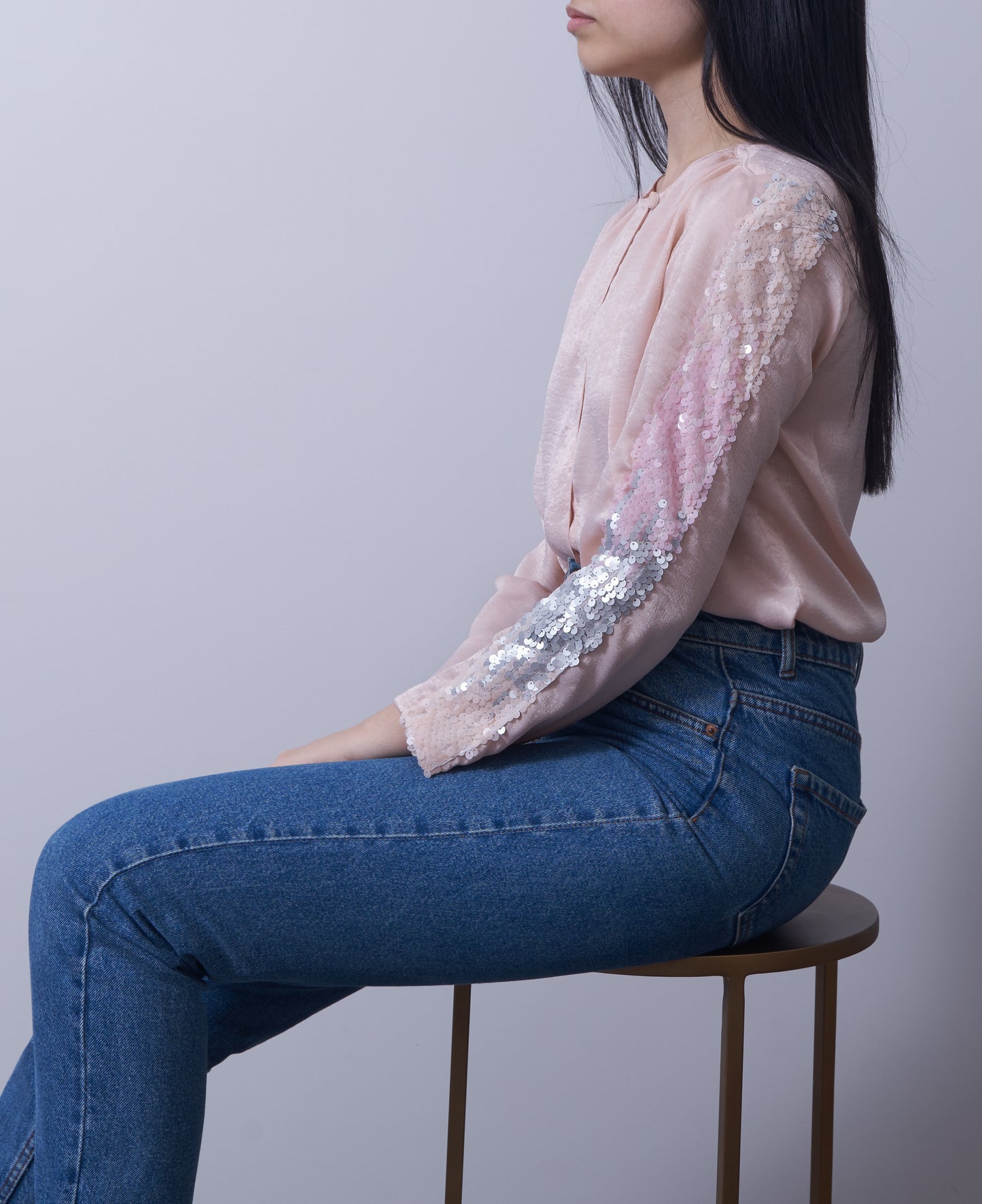 Smart shirt with sequin