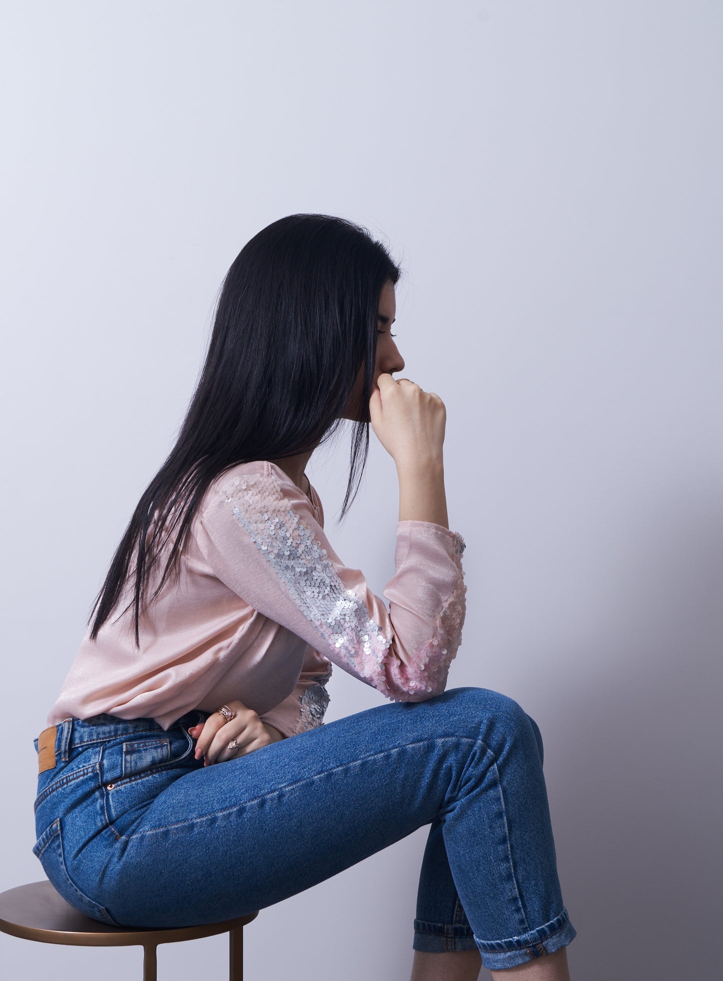 Smart shirt with sequin