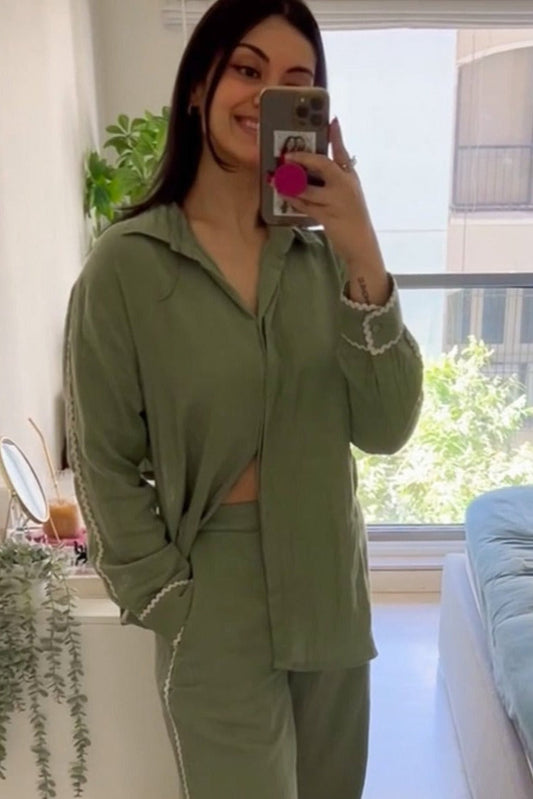 Backless Shirt
